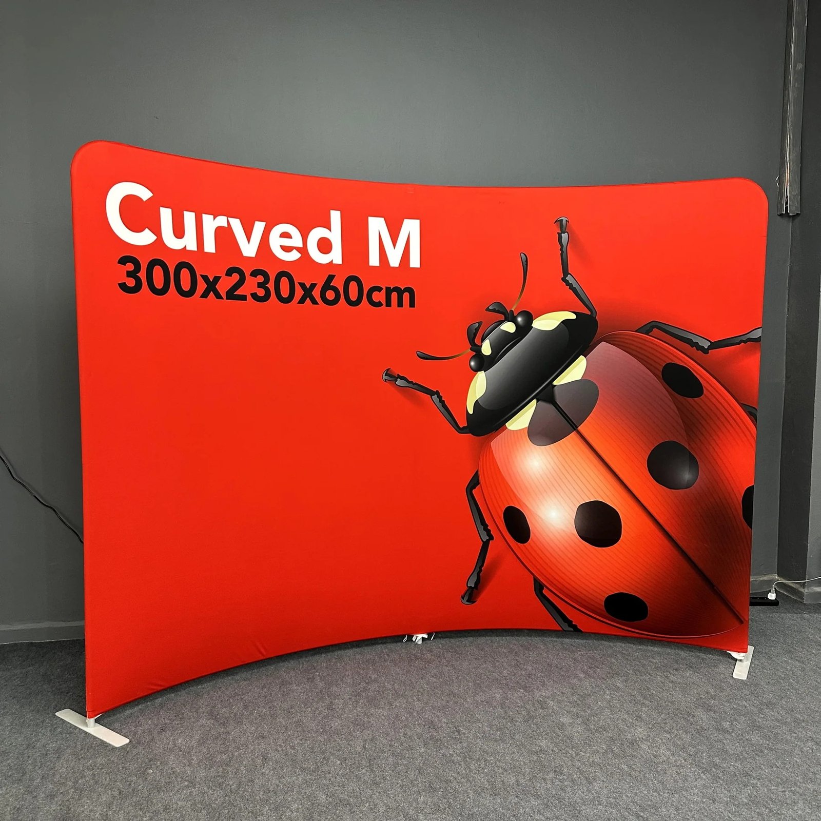 Kavisli kumaş boru bannerwall ve backdrop uygulaması